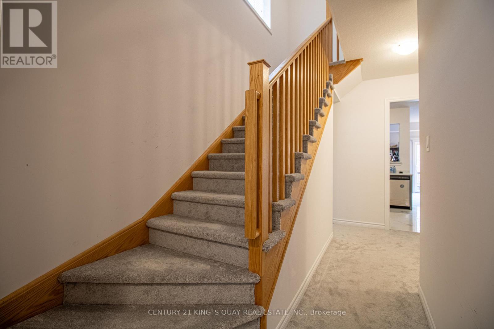 45 Elsegood Drive, Guelph, Ontario  N1L 0R6 - Photo 3 - X12458402