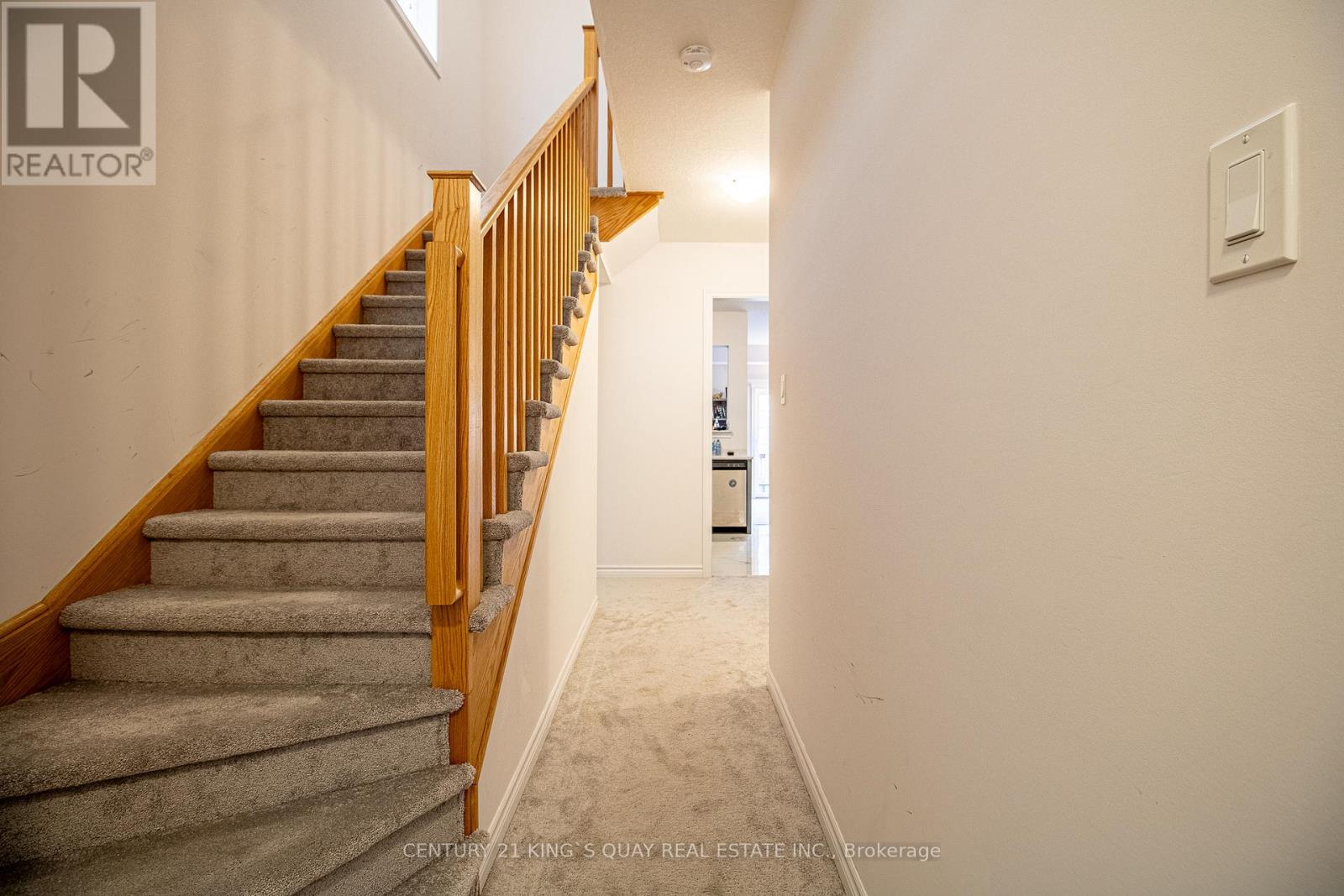 45 Elsegood Drive, Guelph, Ontario  N1L 0R6 - Photo 4 - X12458402