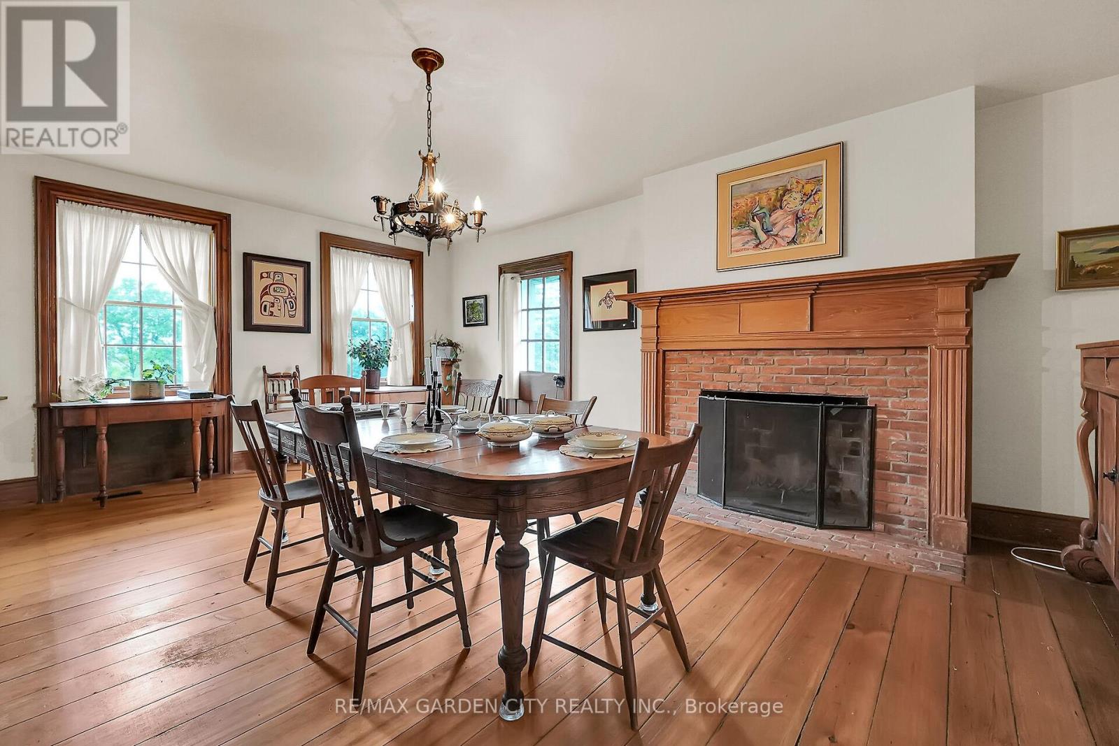 2432 Seburn Road, Thorold, Ontario  L0S 1E6 - Photo 10 - X12458445