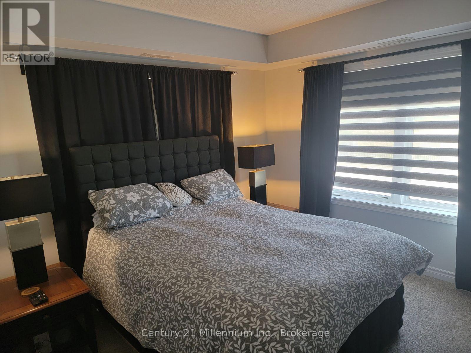 208 - 10 Brandy Lane Drive, Collingwood, Ontario  L9Y 0X4 - Photo 6 - S12458442