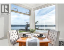 2203 27 Island Hwy S HIDDEN HARBOUR