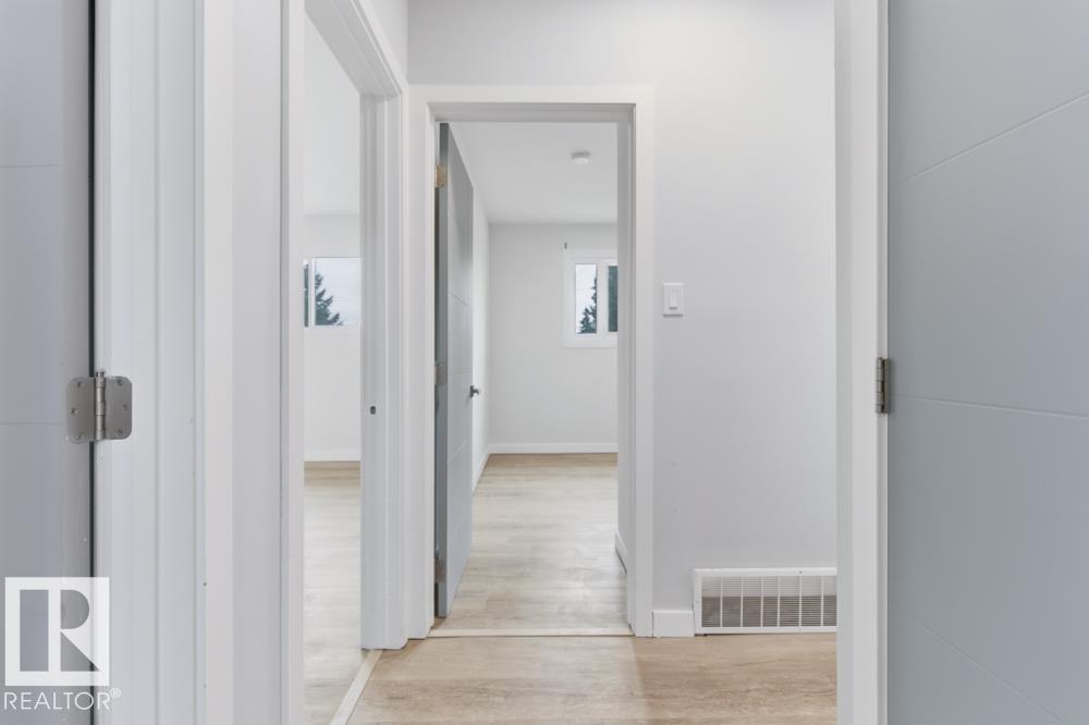 12808 133 Av Nw, Edmonton, Alberta  T5L 3S3 - Photo 16 - E4461834