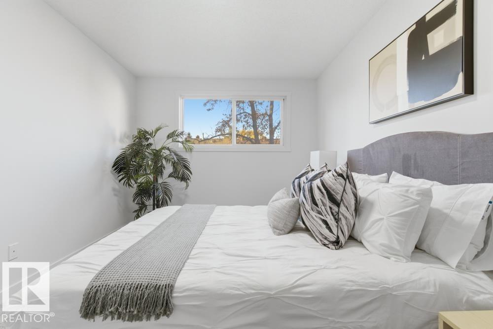 12g Clareview Vg Nw, Edmonton, Alberta  T5A 3P2 - Photo 14 - E4461835