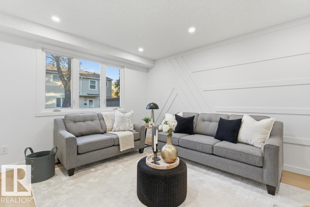 12g Clareview Vg Nw, Edmonton, Alberta  T5A 3P2 - Photo 8 - E4461835