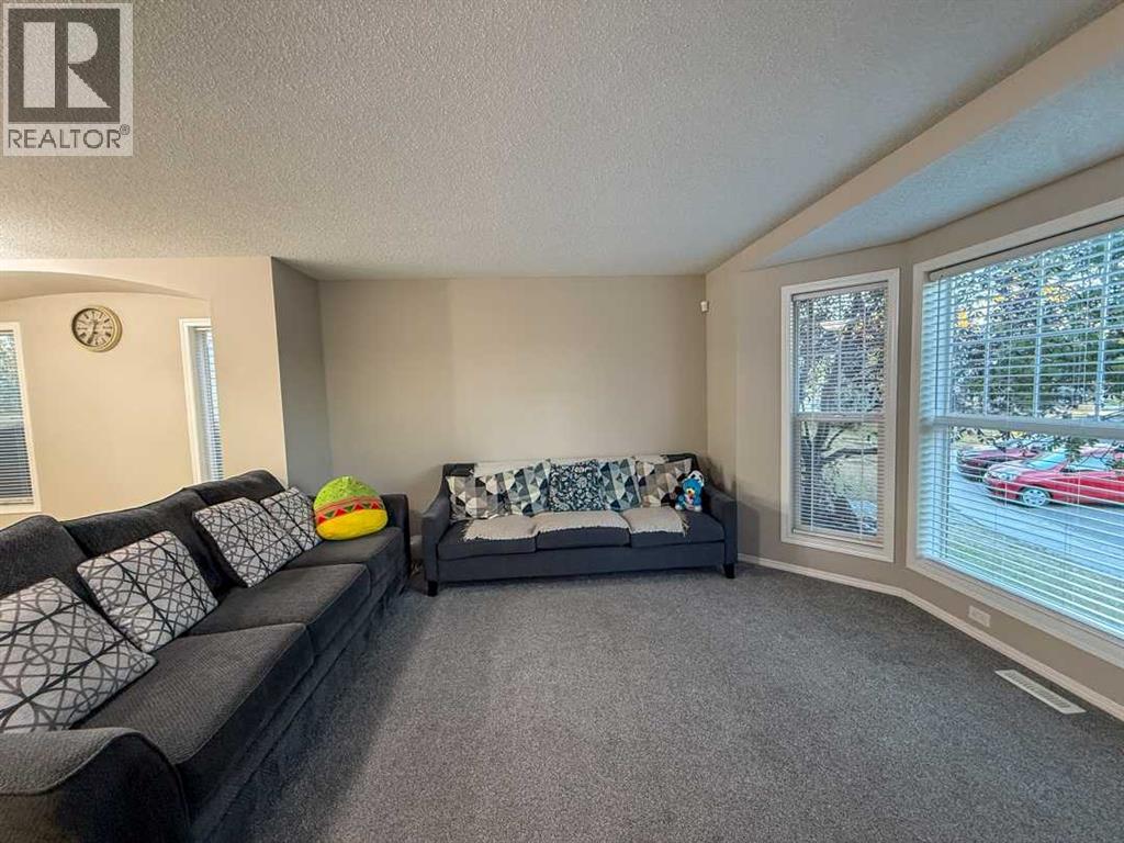 149 Taravista Street Ne, Calgary, Alberta  T3J 4S3 - Photo 7 - A2263848