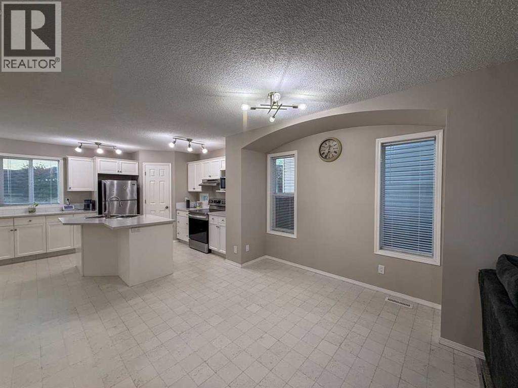 149 Taravista Street Ne, Calgary, Alberta  T3J 4S3 - Photo 9 - A2263848
