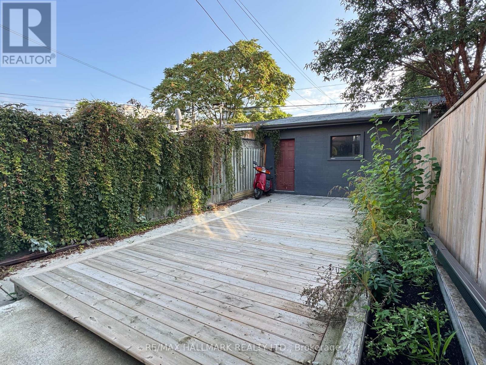 Main - 13 Brookfield Street, Toronto, Ontario  M6J 3A8 - Photo 10 - C12458432