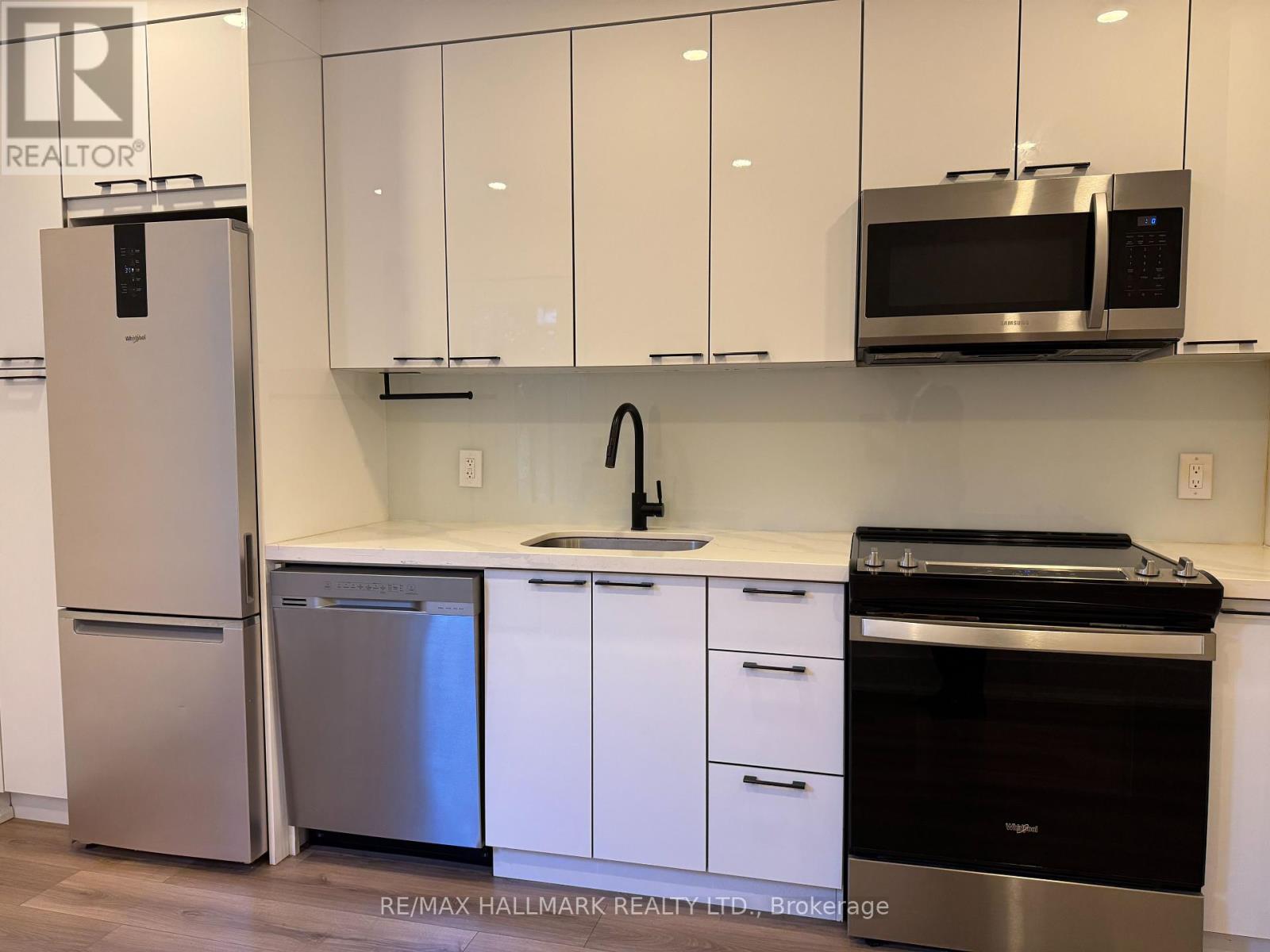 Main - 13 Brookfield Street, Toronto, Ontario  M6J 3A8 - Photo 3 - C12458432