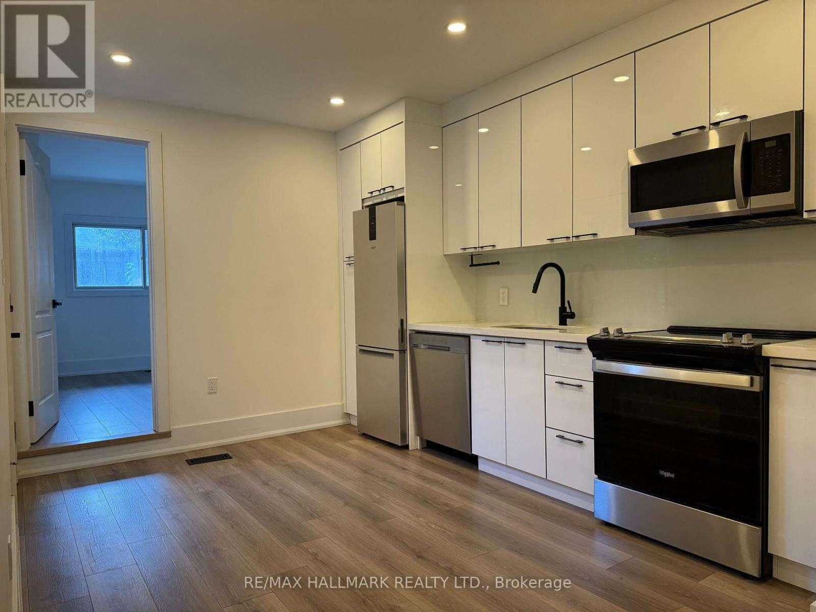 Main - 13 Brookfield Street, Toronto, Ontario  M6J 3A8 - Photo 4 - C12458432