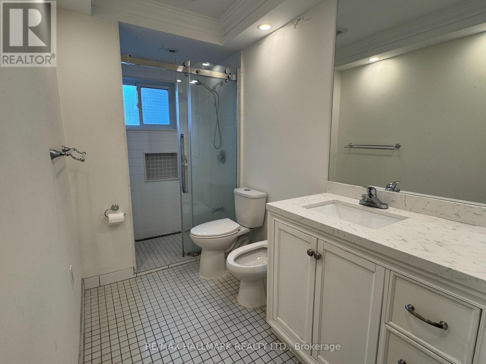 Main - 13 Brookfield Street, Toronto, Ontario  M6J 3A8 - Photo 8 - C12458432