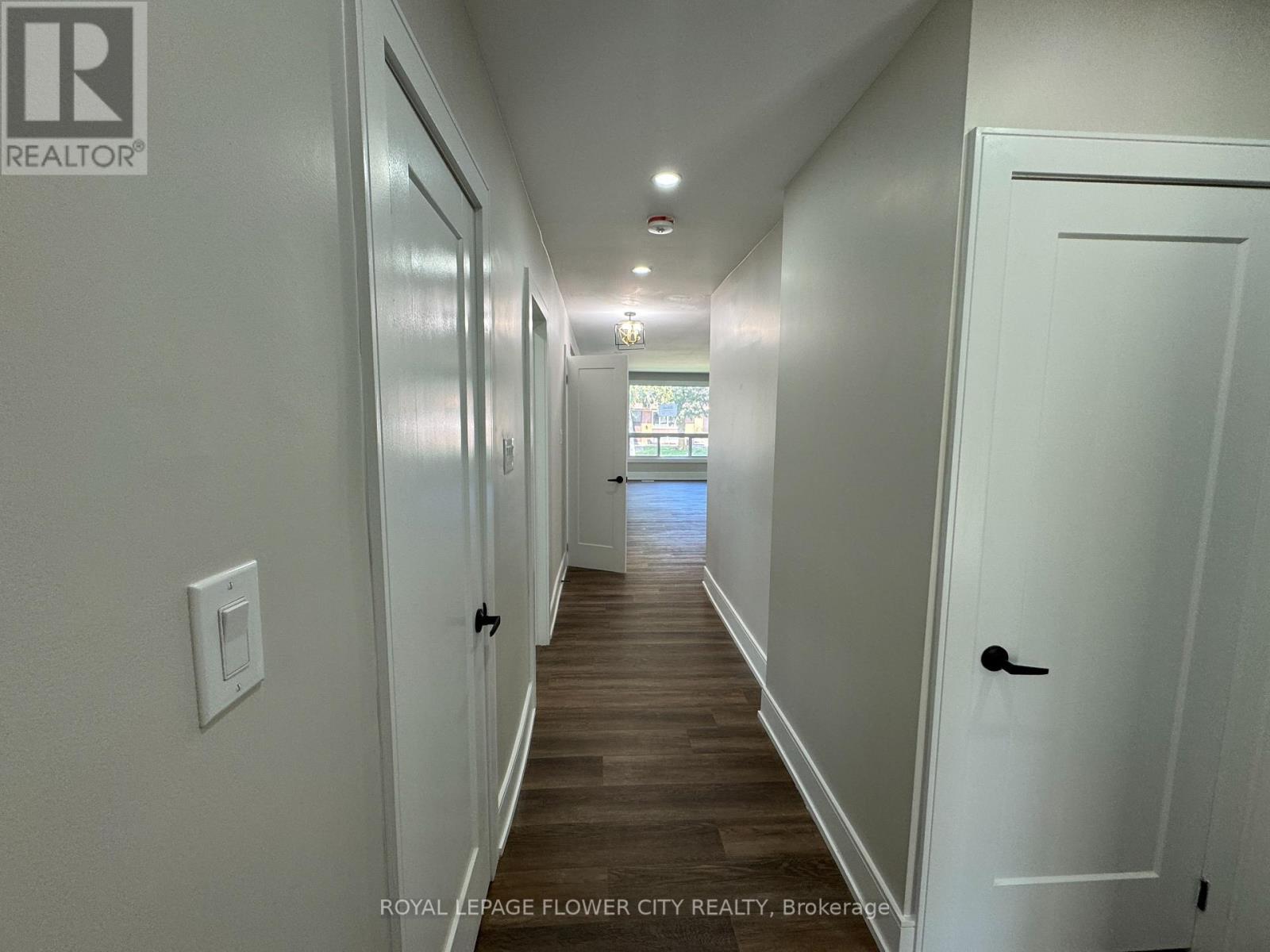 221 Acton Avenue, Toronto, Ontario  M3H 4H8 - Photo 14 - C12458435