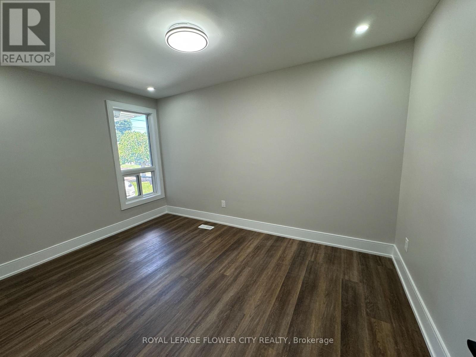221 Acton Avenue, Toronto, Ontario  M3H 4H8 - Photo 15 - C12458435