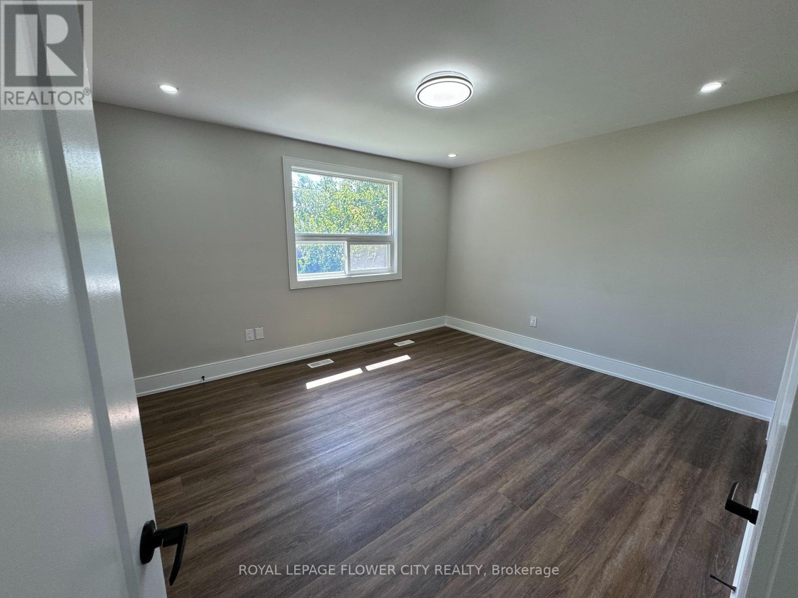 221 Acton Avenue, Toronto, Ontario  M3H 4H8 - Photo 19 - C12458435