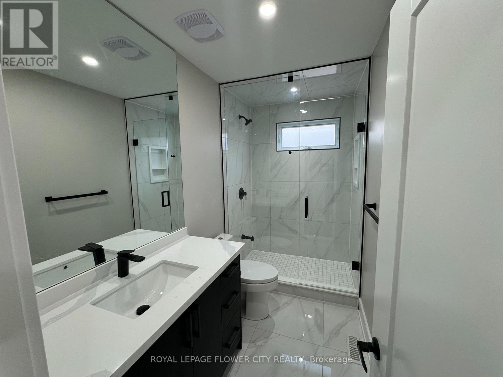 221 Acton Avenue, Toronto, Ontario  M3H 4H8 - Photo 25 - C12458435