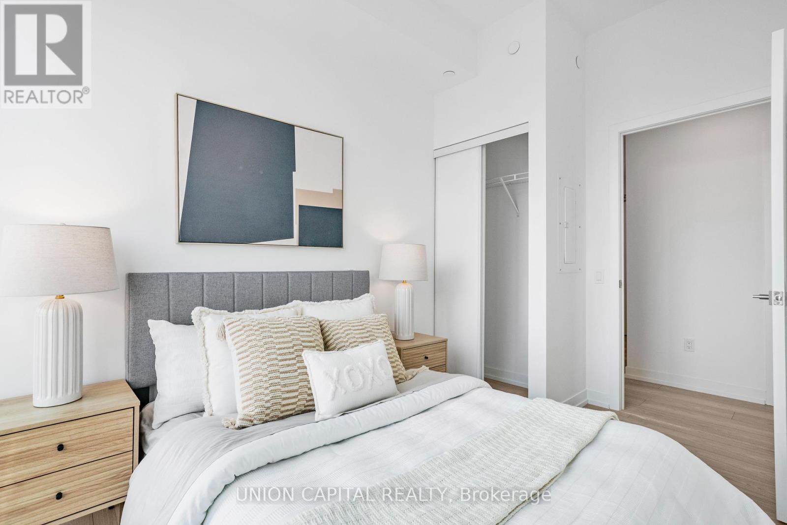 3517 - 82 Dalhousie Street, Toronto, Ontario  M5B 0C5 - Photo 17 - C12458446