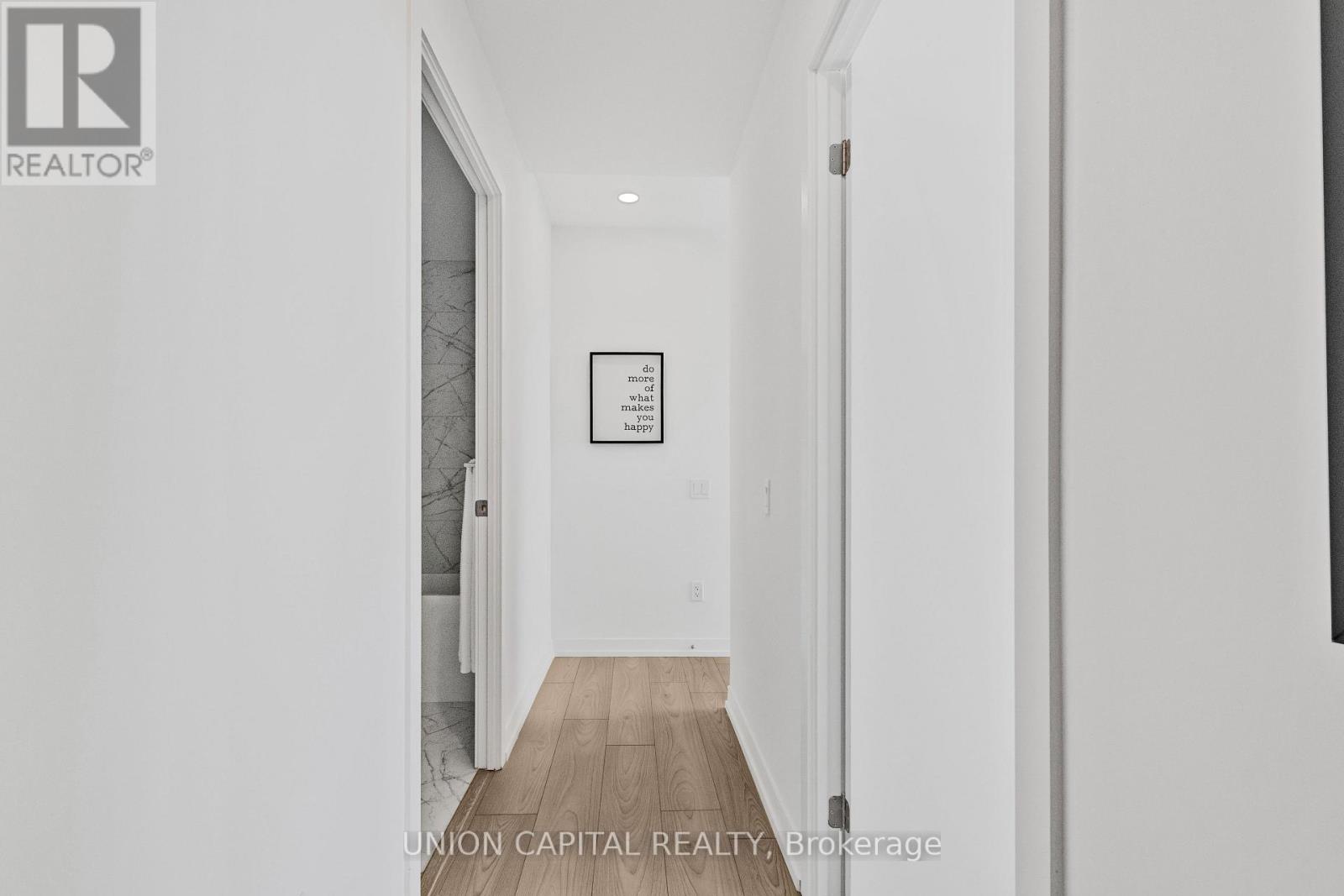 3517 - 82 Dalhousie Street, Toronto, Ontario  M5B 0C5 - Photo 4 - C12458446