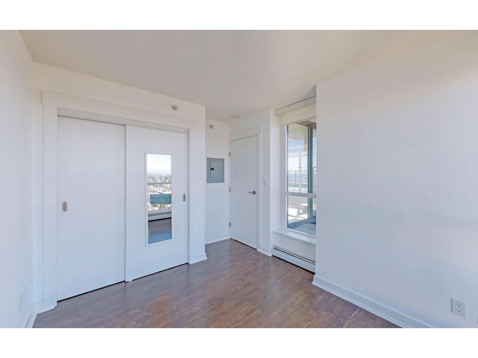 2104 10777 University Drive, Surrey, British Columbia  V3T 0E6 - Photo 10 - R3057699