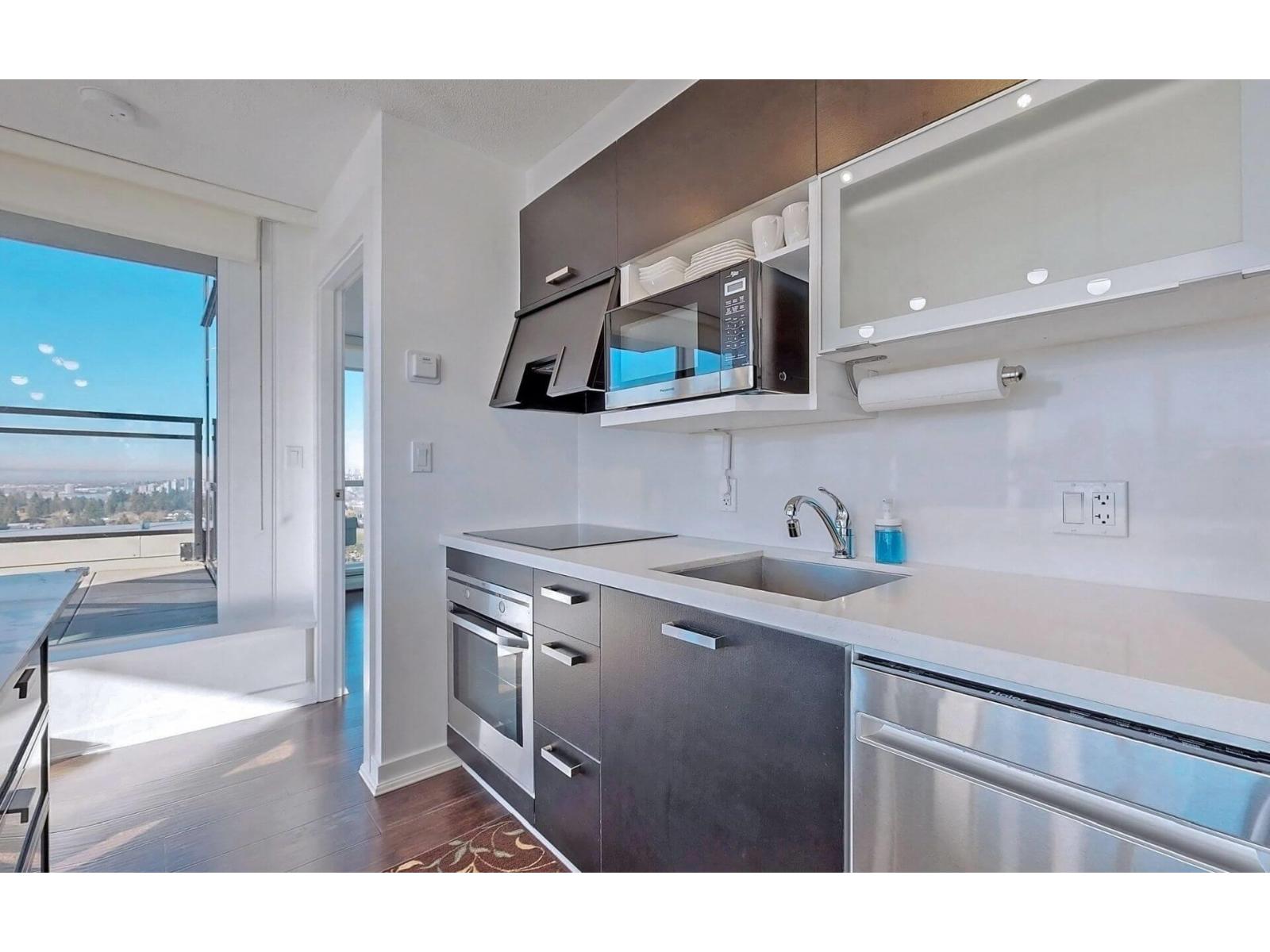 2104 10777 University Drive, Surrey, British Columbia  V3T 0E6 - Photo 6 - R3057699
