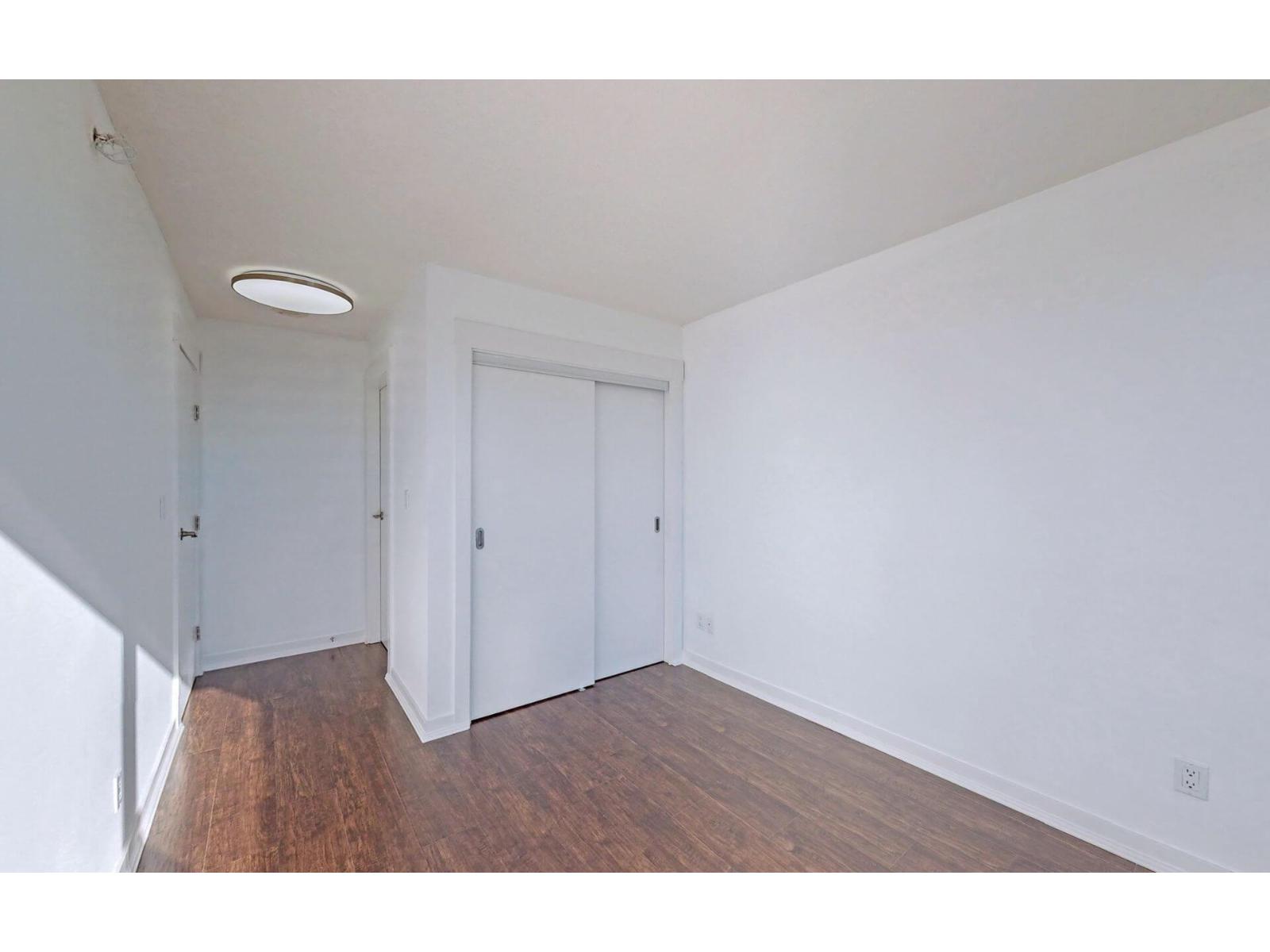 2104 10777 University Drive, Surrey, British Columbia  V3T 0E6 - Photo 8 - R3057699