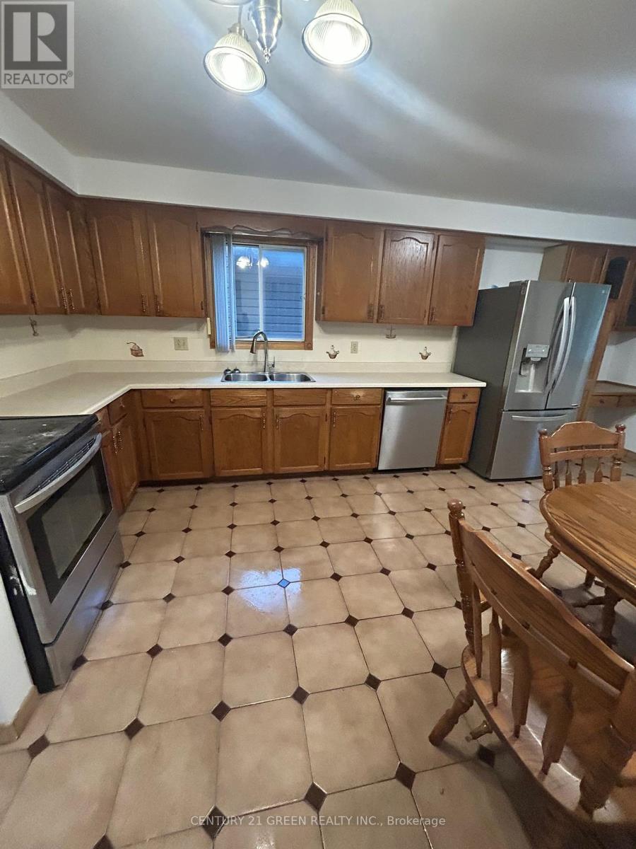 719 Keates Avenue, Oshawa, Ontario  L1H 7Y3 - Photo 6 - E12458431