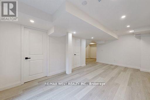 56 Long Point Drive, Richmond Hill, Ontario  L4E 3W8 - Photo 21 - N12458453