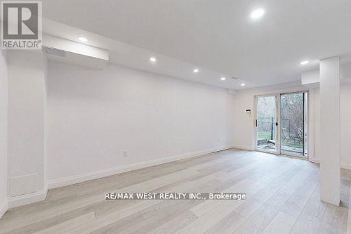 56 Long Point Drive, Richmond Hill, Ontario  L4E 3W8 - Photo 24 - N12458453
