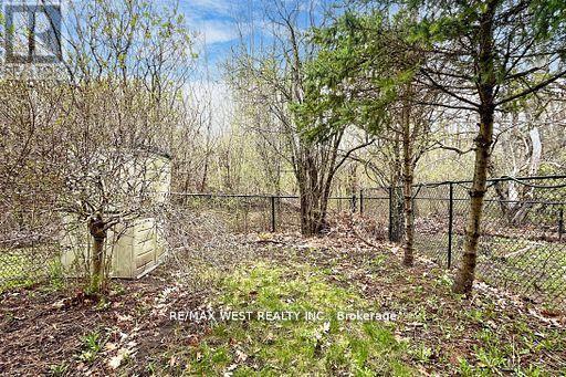 56 Long Point Drive, Richmond Hill, Ontario  L4E 3W8 - Photo 26 - N12458453