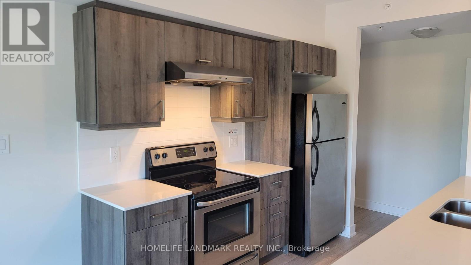 111 - 10 Culinary Lane, Barrie, Ontario  L9J 0J7 - Photo 12 - S12458441