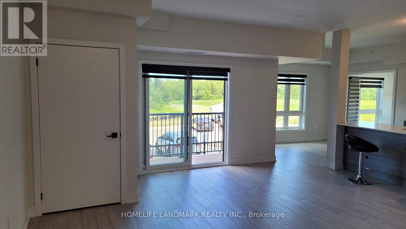 111 - 10 Culinary Lane, Barrie, Ontario  L9J 0J7 - Photo 17 - S12458441