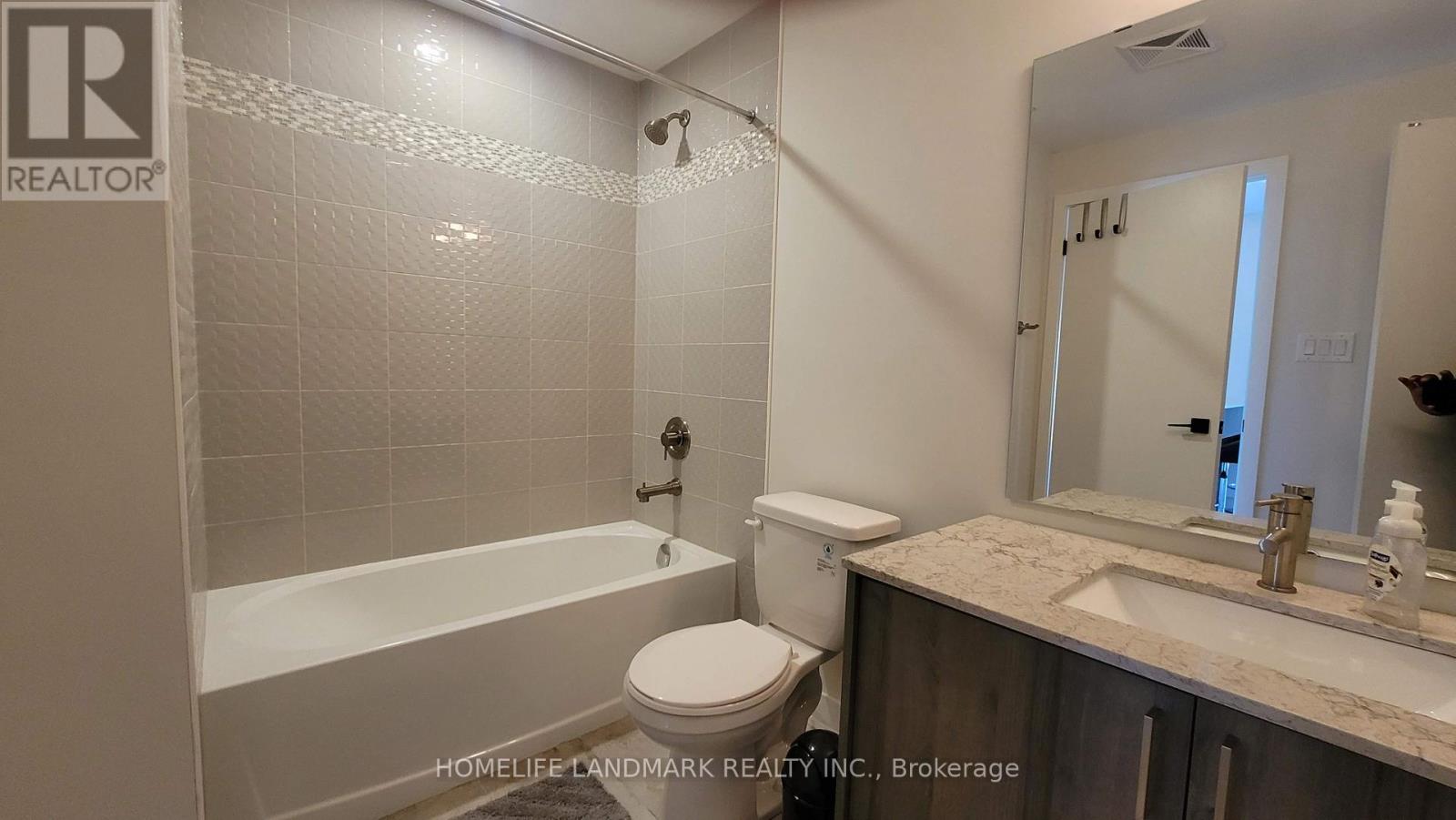 111 - 10 Culinary Lane, Barrie, Ontario  L9J 0J7 - Photo 21 - S12458441