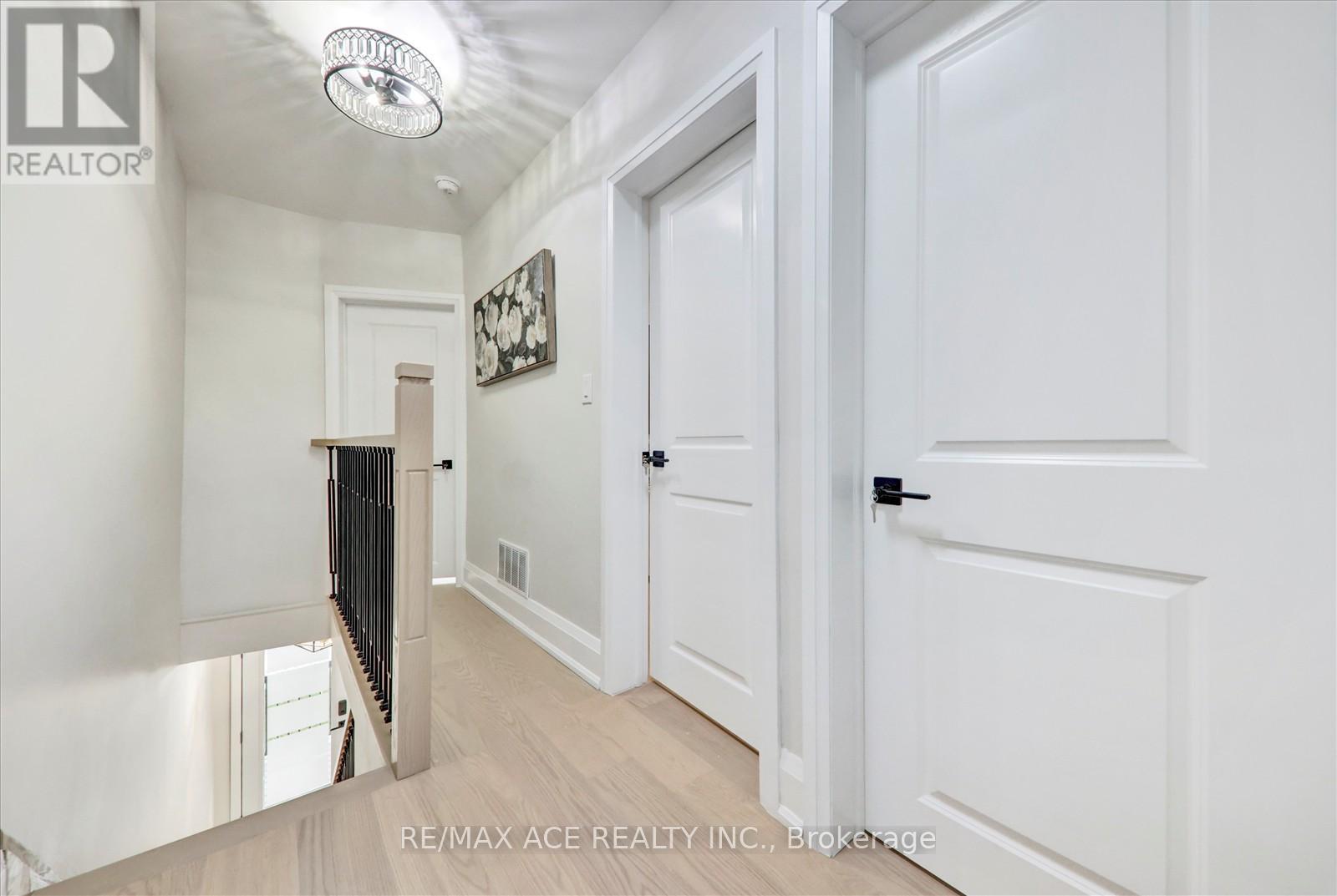 734 Brock Avenue, Toronto, Ontario  M6H 3P2 - Photo 19 - W12458437
