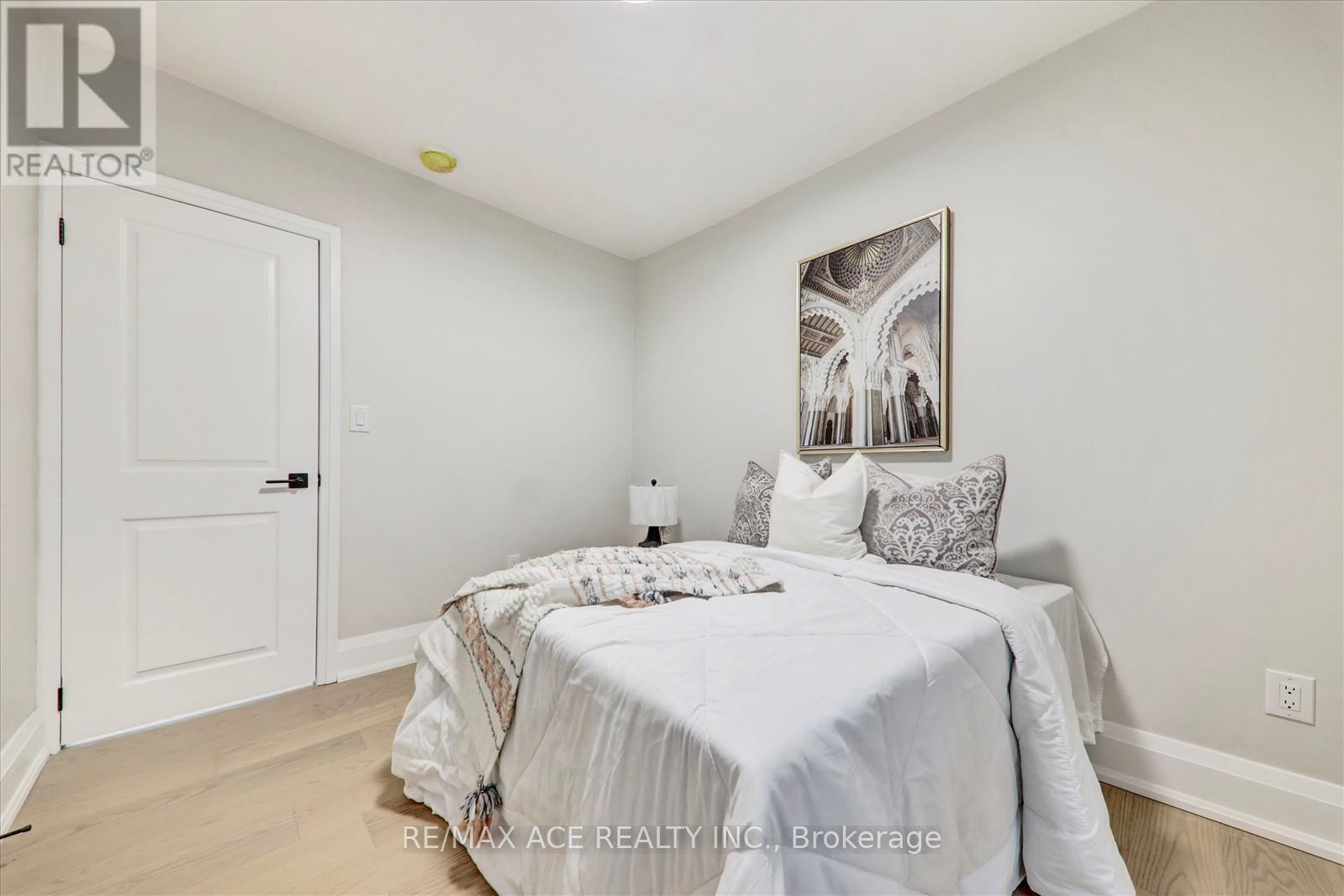 734 Brock Avenue, Toronto, Ontario  M6H 3P2 - Photo 26 - W12458437