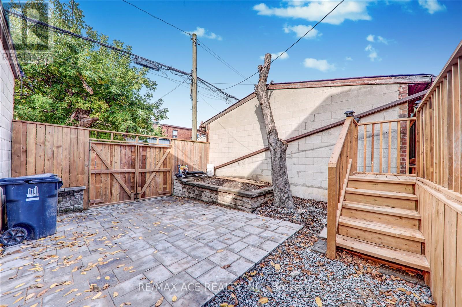 734 Brock Avenue, Toronto, Ontario  M6H 3P2 - Photo 33 - W12458437