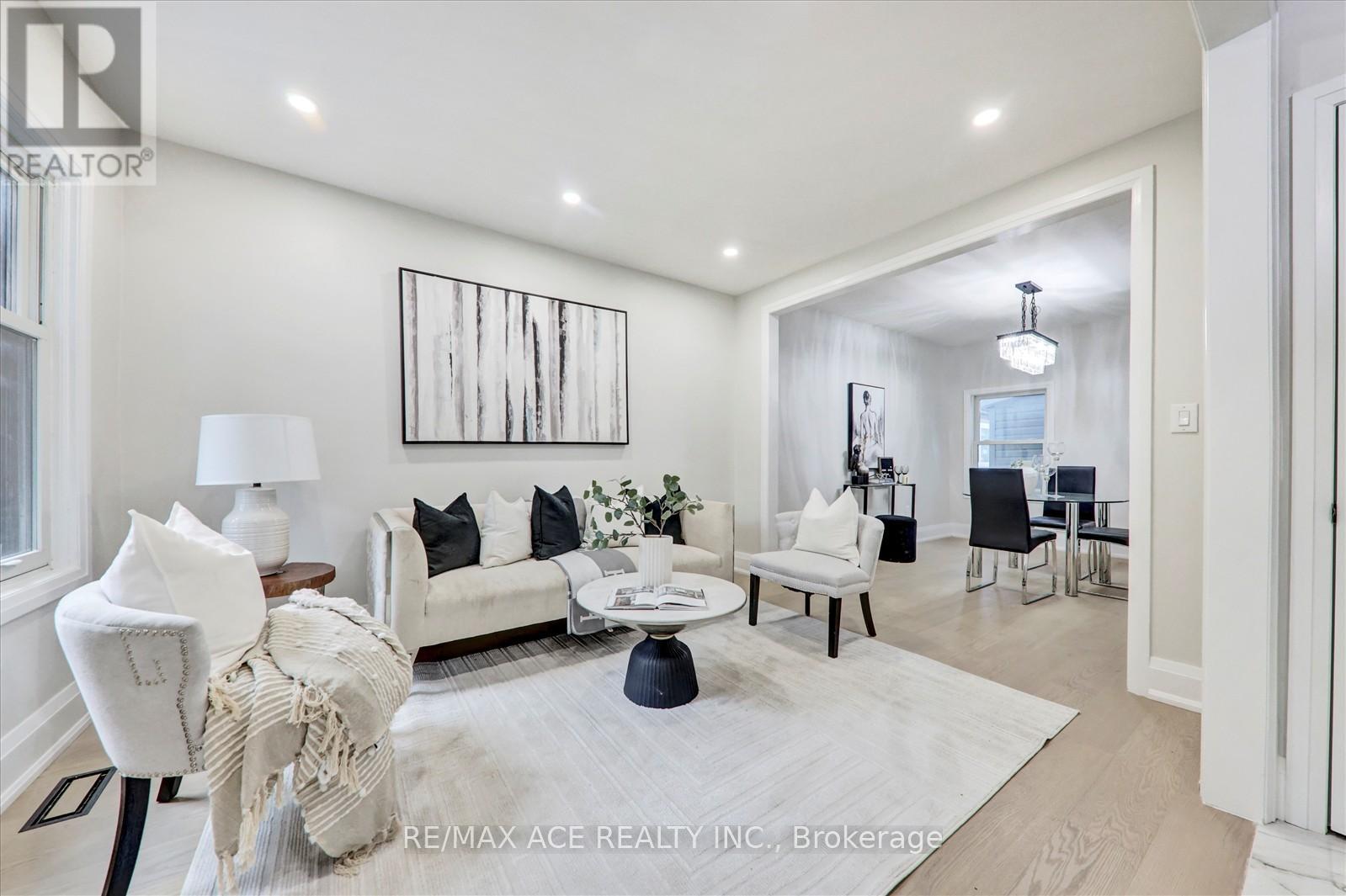 734 Brock Avenue, Toronto, Ontario  M6H 3P2 - Photo 8 - W12458437