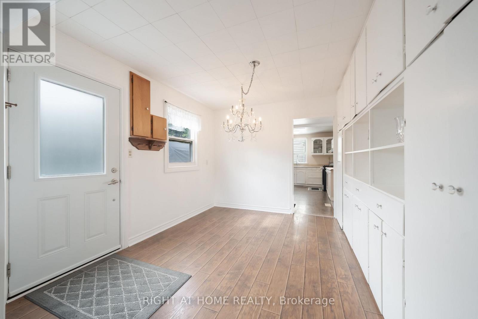 3392 Coronation Avenue, Severn, Ontario  L0K 1G0 - Photo 12 - S12368266