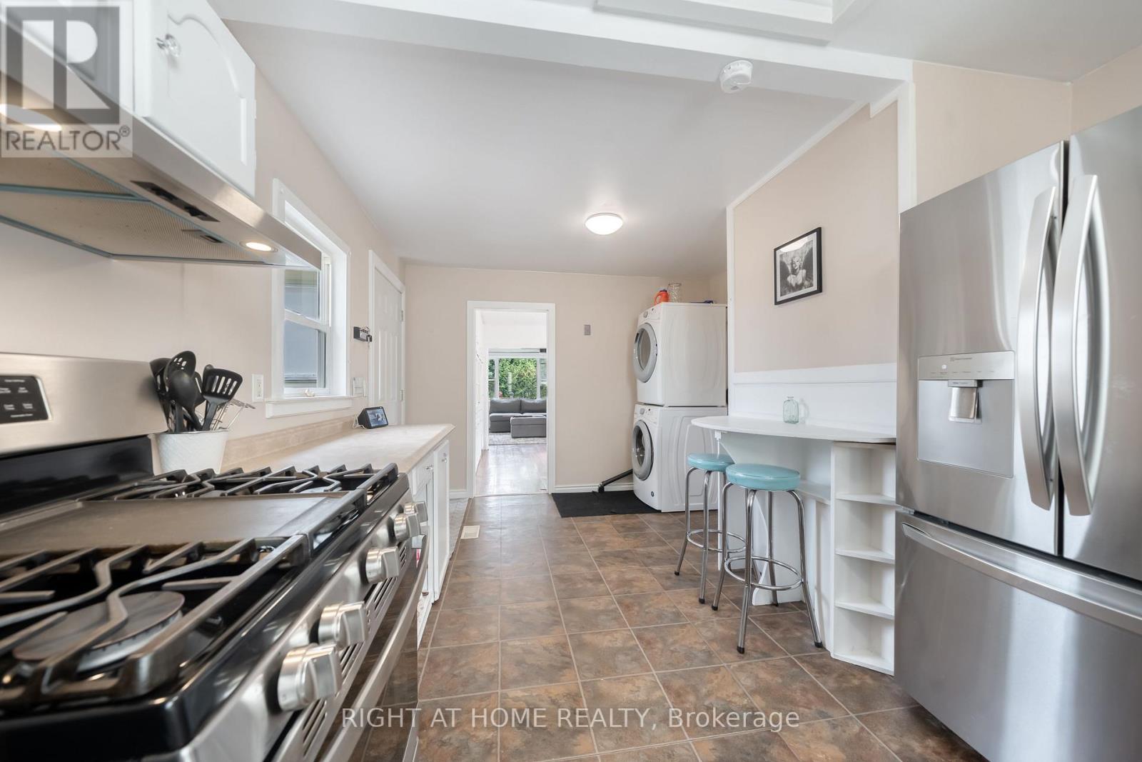 3392 Coronation Avenue, Severn, Ontario  L0K 1G0 - Photo 16 - S12368266