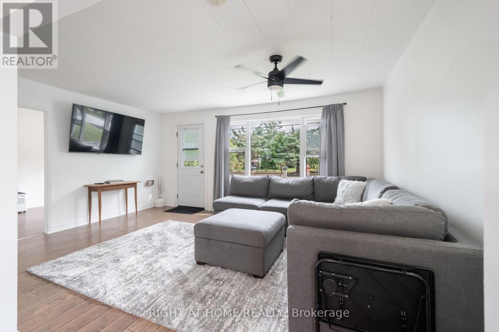 3392 Coronation Avenue, Severn, Ontario  L0K 1G0 - Photo 7 - S12368266