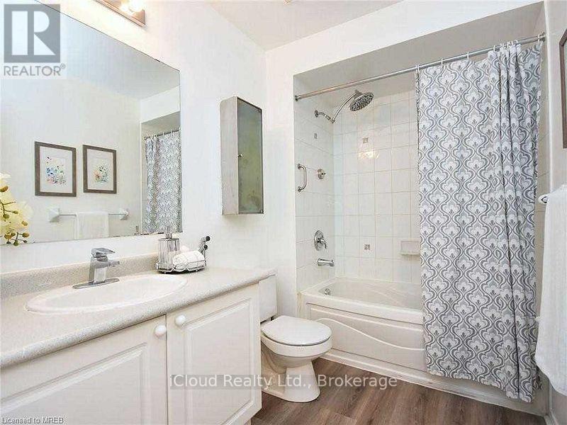 Main Flr - 5864 Delle Donne Drive, Mississauga, Ontario  L5M 7A3 - Photo 5 - W12452409