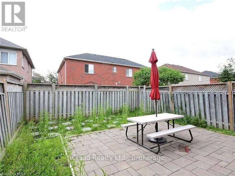 Main Flr - 5864 Delle Donne Drive, Mississauga, Ontario  L5M 7A3 - Photo 4 - W12452409