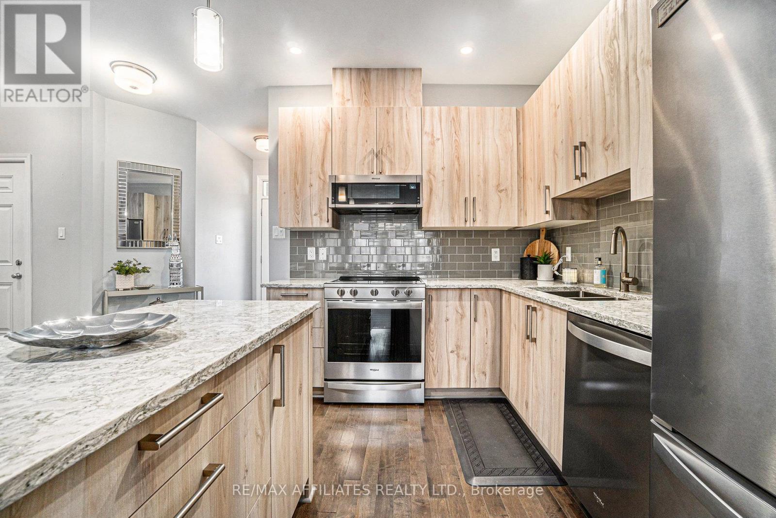 812 Tewin Circle, Ottawa, Ontario  K4A 1K3 - Photo 7 - X12458454