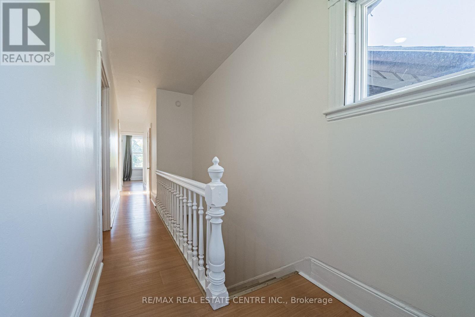 215 Mary Street, Hamilton, Ontario  L8L 4W2 - Photo 19 - X12458440