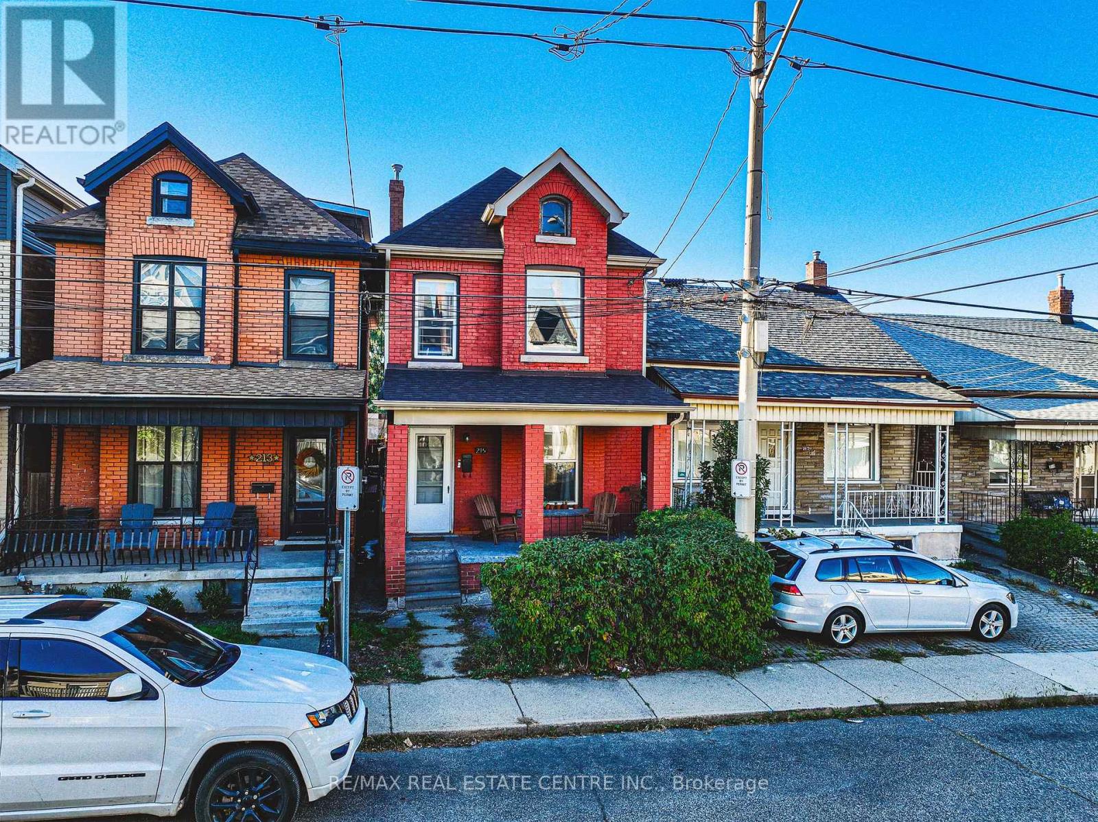 215 Mary Street, Hamilton, Ontario  L8L 4W2 - Photo 2 - X12458440