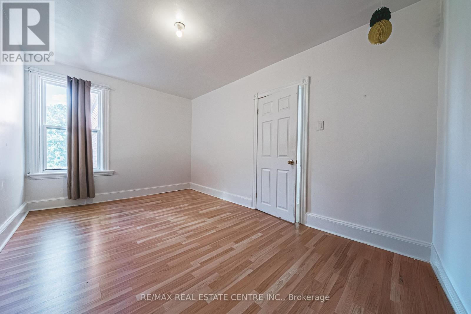 215 Mary Street, Hamilton, Ontario  L8L 4W2 - Photo 23 - X12458440