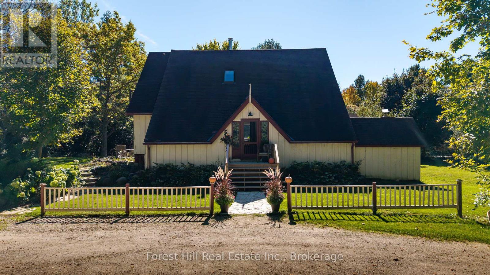 496629 Grey Road 2, Blue Mountains, Ontario  N0H 1J0 - Photo 1 - X11985099