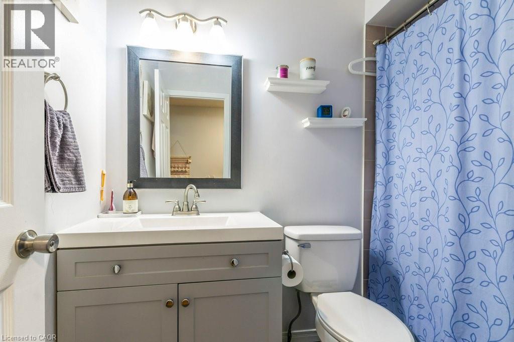 26 Moss Boulevard Unit# 77, Hamilton, Ontario  L9H 6W8 - Photo 29 - 40773964