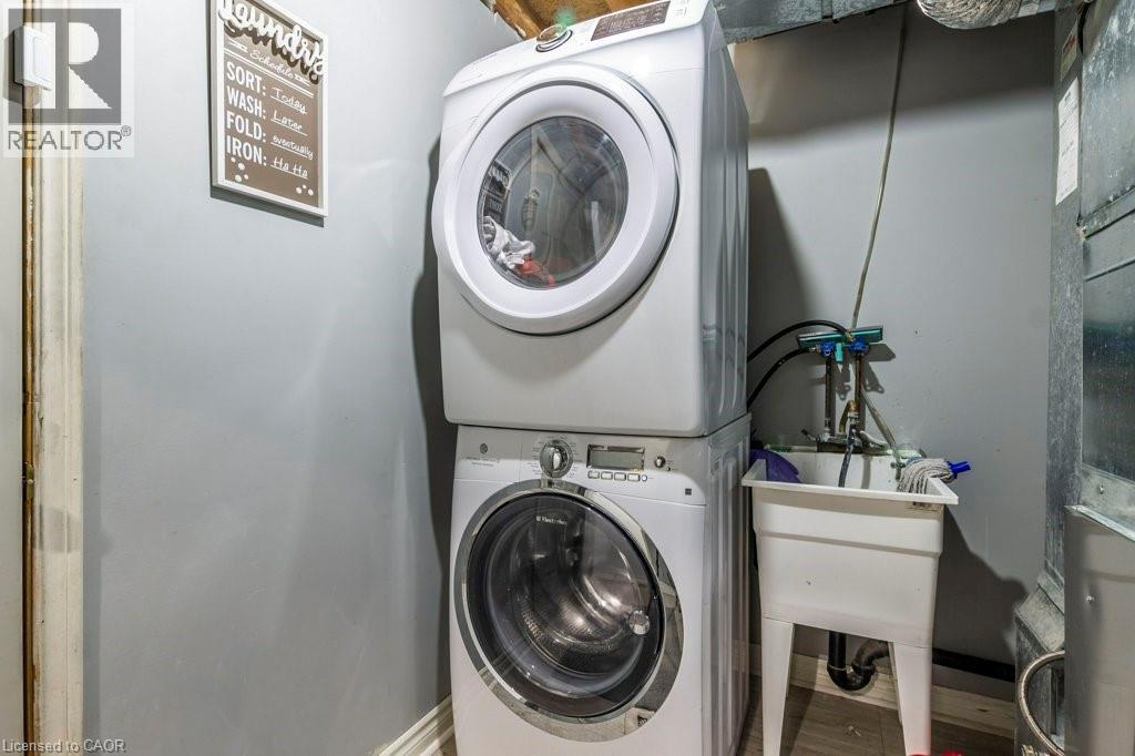 26 Moss Boulevard Unit# 77, Hamilton, Ontario  L9H 6W8 - Photo 9 - 40773964