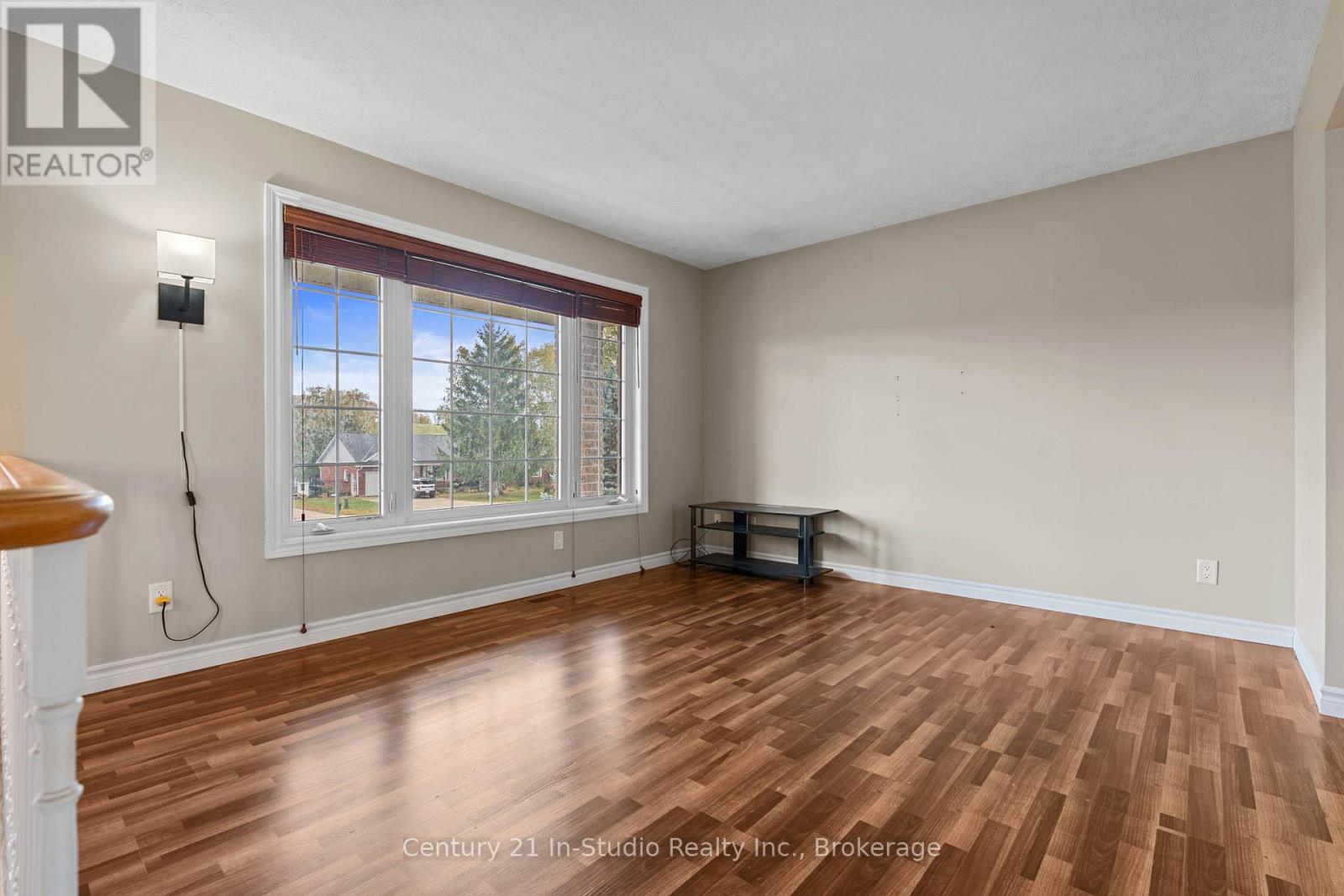 72 Jane Street, Chatsworth, Ontario  N0H 1G0 - Photo 10 - X12458466