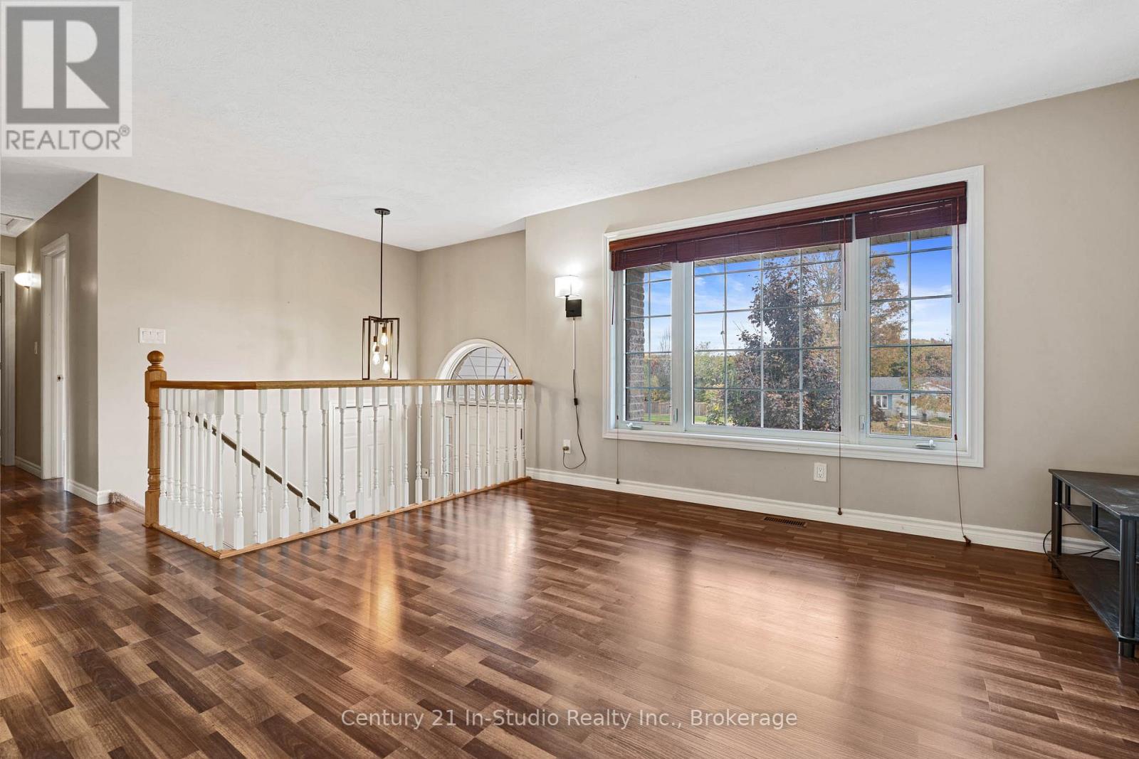 72 Jane Street, Chatsworth, Ontario  N0H 1G0 - Photo 12 - X12458466