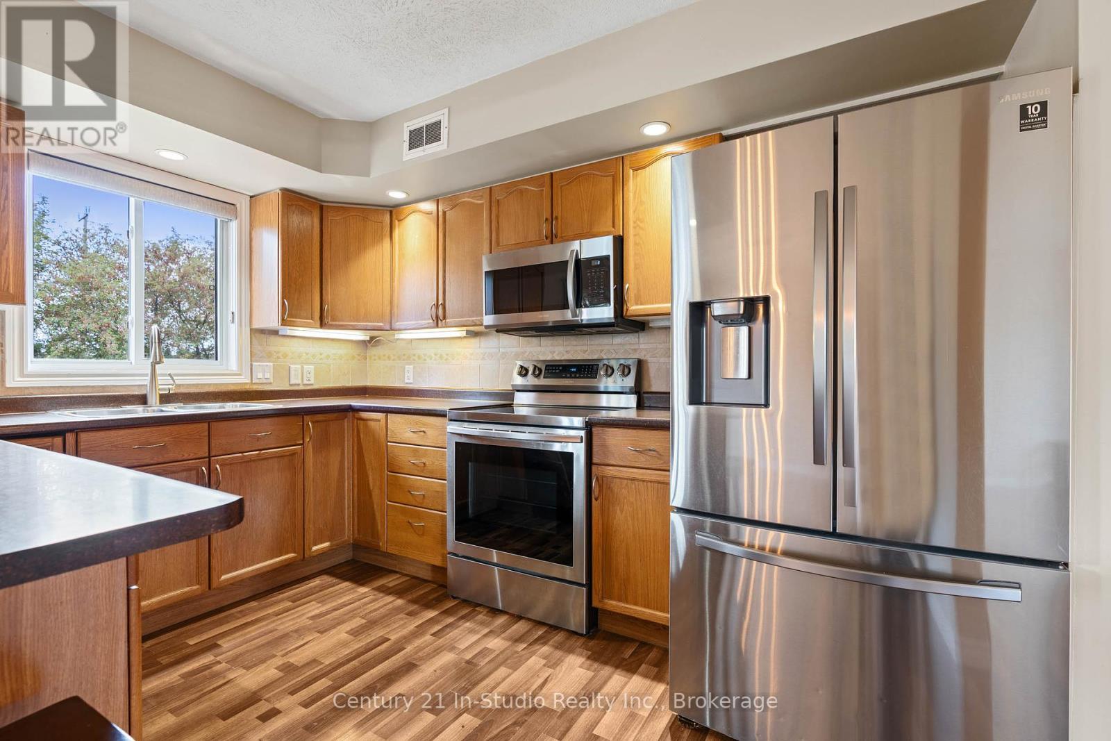 72 Jane Street, Chatsworth, Ontario  N0H 1G0 - Photo 17 - X12458466
