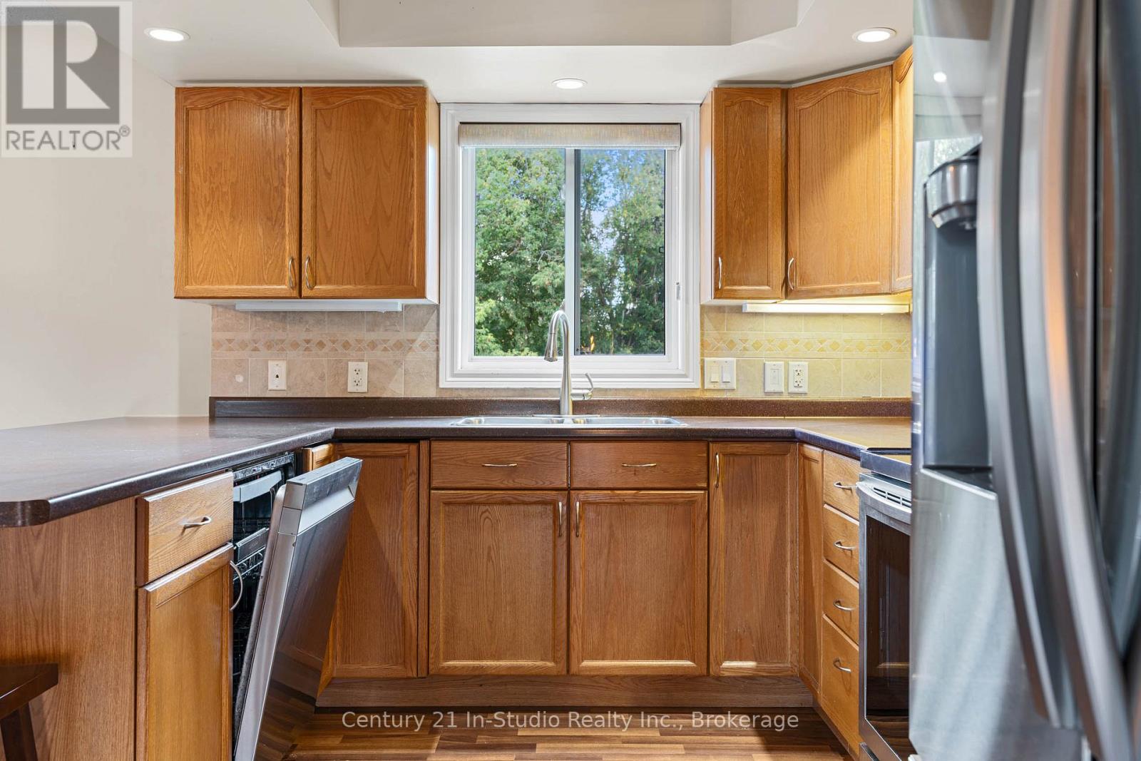 72 Jane Street, Chatsworth, Ontario  N0H 1G0 - Photo 18 - X12458466